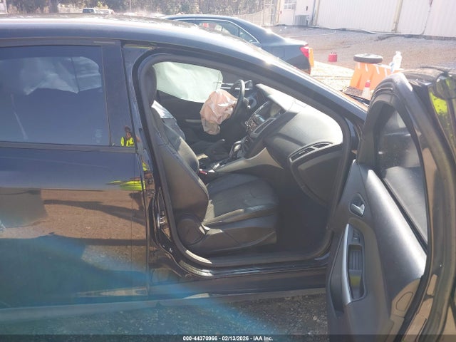 44370966 :رقم المزاد ، 1FADP3F27EL436606 vin ، 2014 Ford Focus Se مزاد بيع