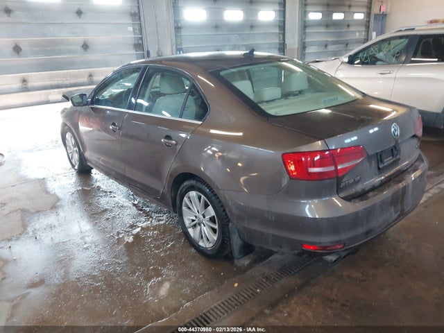2015 Volkswagen Jetta 1.8t Se მანქანა იყიდება აუქციონზე, vin: 3VWD07AJ9FM255699, აუქციონის ნომერი: 44370980