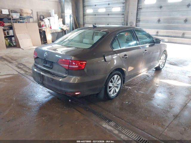 2015 Volkswagen Jetta 1.8t Se მანქანა იყიდება აუქციონზე, vin: 3VWD07AJ9FM255699, აუქციონის ნომერი: 44370980
