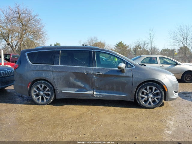 Aukcja sprzedaży 2017 Chrysler Pacifica Limited, vin: 2C4RC1GG4HR679795, numer aukcji: 44371008
