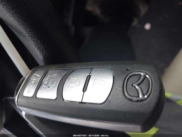 44371031 :رقم المزاد ، 3MZBN1U76HM124741 vin ، 2017 Mazda Mazda3 Sport مزاد بيع