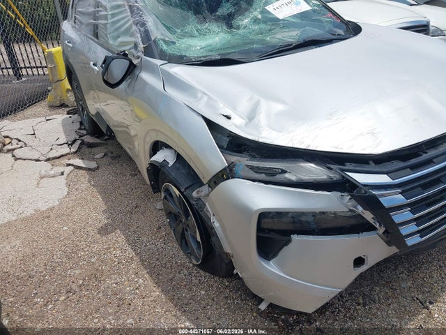 44371057 :رقم المزاد ، 5N1BT3BA5RC751948 vin ، 2024 Nissan Rogue Sv Fwd مزاد بيع