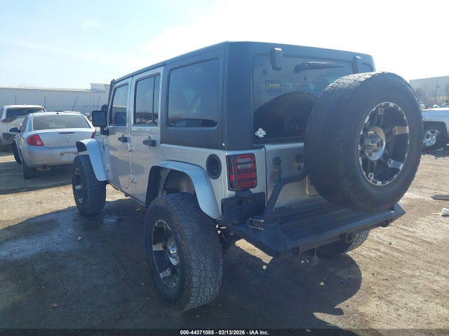 2012 JEEP WRANGLER UNLIMITED 1C4BJWEG5CL159758 Photo 2