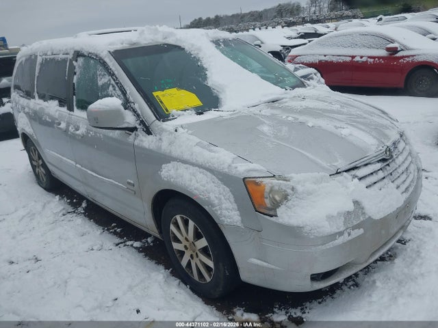 2009 CHRYSLER TOWN & COUNTRY 2A8HR54169R647300