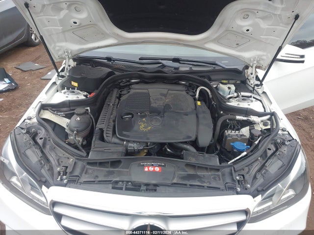 Продажа на аукционе авто 2016 Mercedes-benz E 350, vin: WDDHF5KB5GB300358, номер лота: 44371116