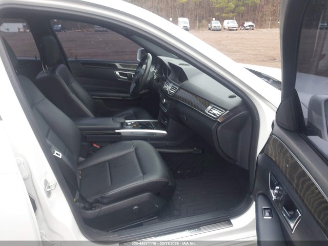 Продажа на аукционе авто 2016 Mercedes-benz E 350, vin: WDDHF5KB5GB300358, номер лота: 44371116