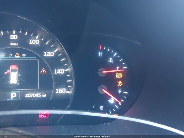 5XYPG4A59HG228712 KIA Sorento 3.3l Lx