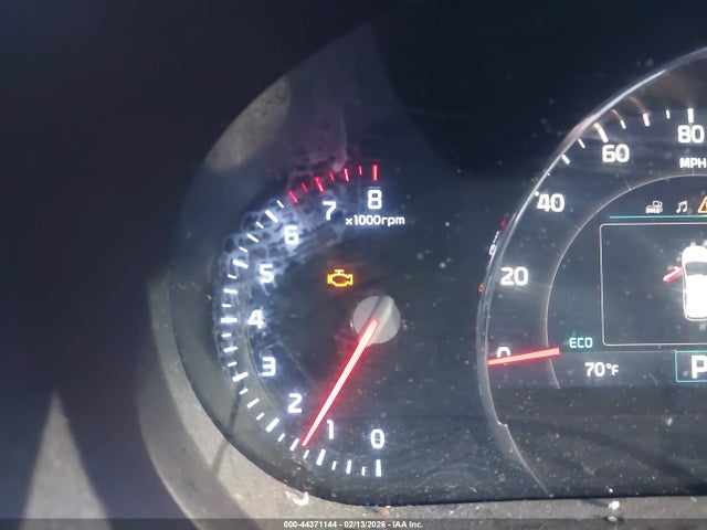 5XYPG4A59HG228712 KIA Sorento 3.3l Lx