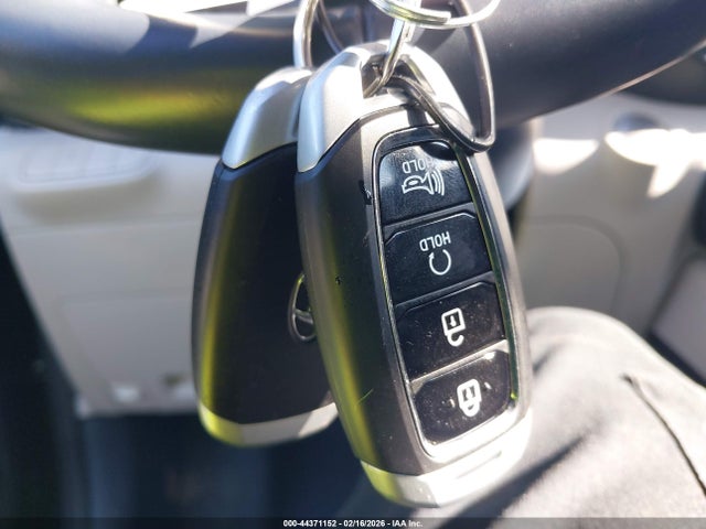 2024 Hyundai Venue Limited მანქანა იყიდება აუქციონზე, vin: KMHRC8A34RU340517, აუქციონის ნომერი: 44371152