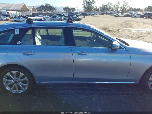 WDDZH6GB4JA311569 Mercedes-Benz E 400 4matic