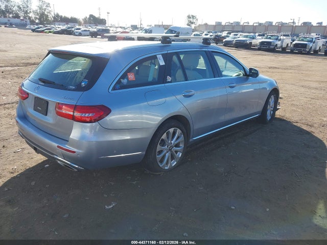 WDDZH6GB4JA311569 Mercedes-Benz E 400 4matic