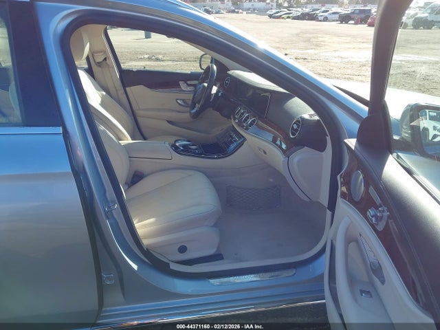 WDDZH6GB4JA311569 Mercedes-Benz E 400 4matic