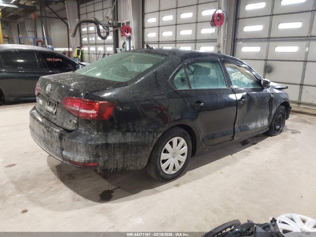3VW267AJ8GM289415 Volkswagen Jetta 1.4t S