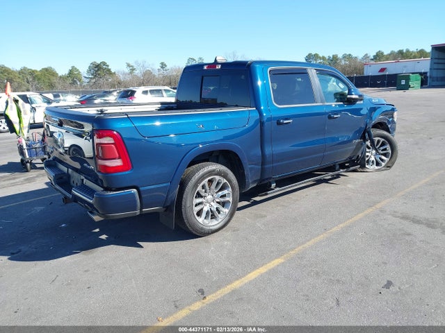 44371171 :رقم المزاد ، 1C6SRFJT8NN184678 vin ، 2022 Ram 1500 Laramie  4x4 5'7 Box مزاد بيع
