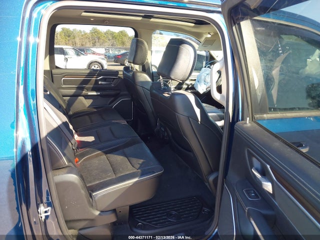 44371171 :رقم المزاد ، 1C6SRFJT8NN184678 vin ، 2022 Ram 1500 Laramie  4x4 5'7 Box مزاد بيع