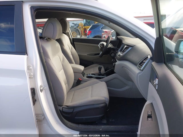 Hyundai TUCSON SEL 2018 KM8J3CA41JU727748 Image 18