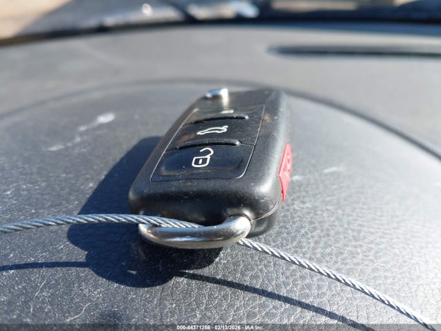 2016 VOLKSWAGEN TIGUAN WVGBV7AX9GW527696 Photo 10