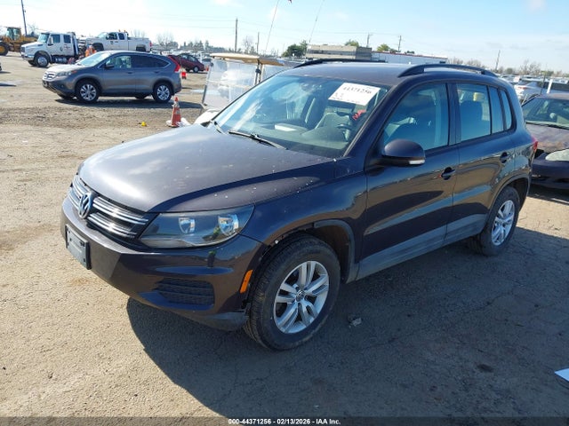 2016 VOLKSWAGEN TIGUAN WVGBV7AX9GW527696 Photo 1