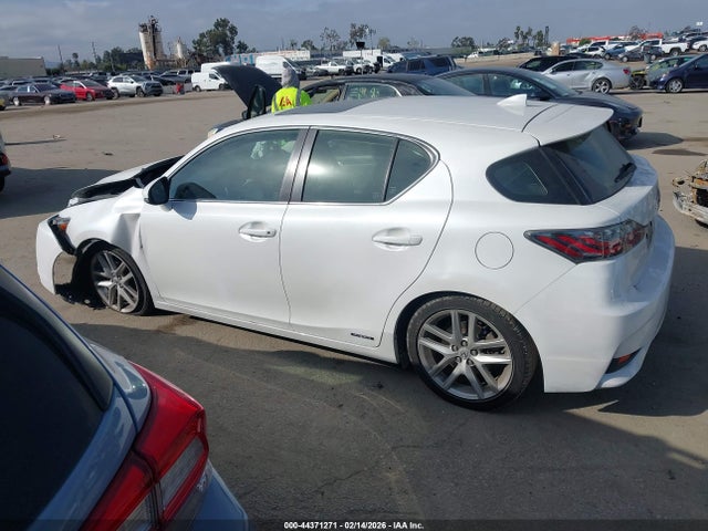 Продажа на аукционе авто 2015 Lexus Ct 200h, vin: JTHKD5BH7F2225220, номер лота: 44371271