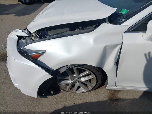 Продажа на аукционе авто 2015 Lexus Ct 200h, vin: JTHKD5BH7F2225220, номер лота: 44371271