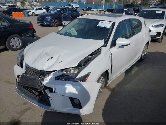 Продажа на аукционе авто 2015 Lexus Ct 200h, vin: JTHKD5BH7F2225220, номер лота: 44371271