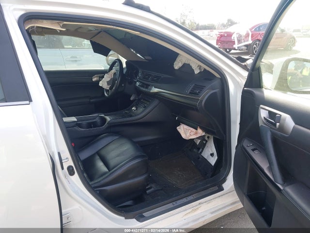 Продажа на аукционе авто 2015 Lexus Ct 200h, vin: JTHKD5BH7F2225220, номер лота: 44371271