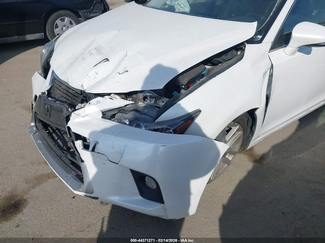 Продажа на аукционе авто 2015 Lexus Ct 200h, vin: JTHKD5BH7F2225220, номер лота: 44371271