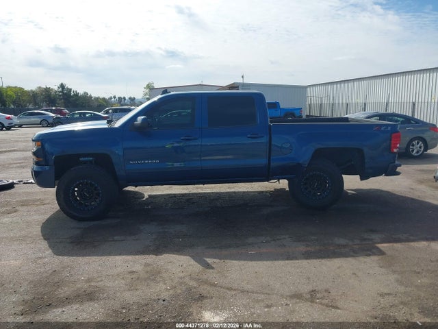 3GCUKREC1JG447310 Chevrolet Silverado 1500 2lt