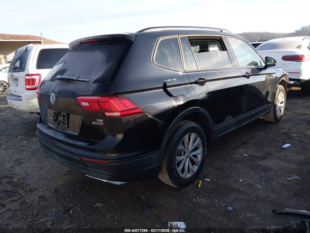 44371298 :رقم المزاد ، 3VV0B7AX5JM106944 vin ، 2018 Volkswagen Tiguan 2.0t S مزاد بيع