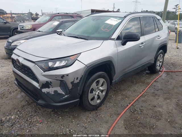 2019 TOYOTA RAV4 2T3F1RFV8KW030165 Photo 1