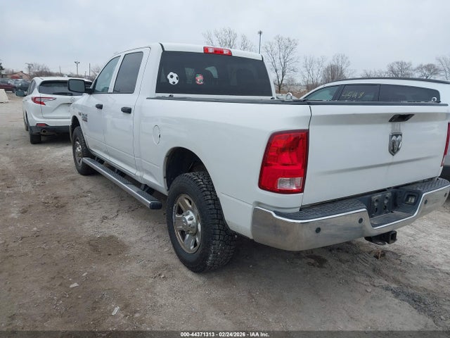 Продажа на аукционе авто 2016 Ram 2500 Tradesman, vin: 3C6UR4CJ0GG340636, номер лота: 44371313