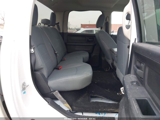 Продажа на аукционе авто 2016 Ram 2500 Tradesman, vin: 3C6UR4CJ0GG340636, номер лота: 44371313