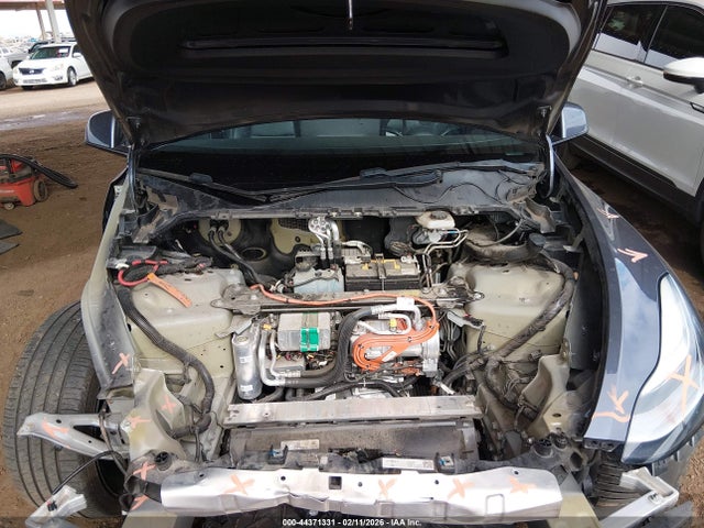 5YJYGDEF9LF005044 Tesla Model Y