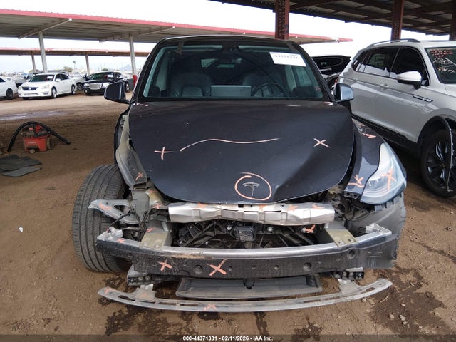 5YJYGDEF9LF005044 Tesla Model Y