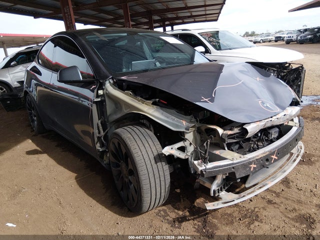 5YJYGDEF9LF005044 Tesla Model Y
