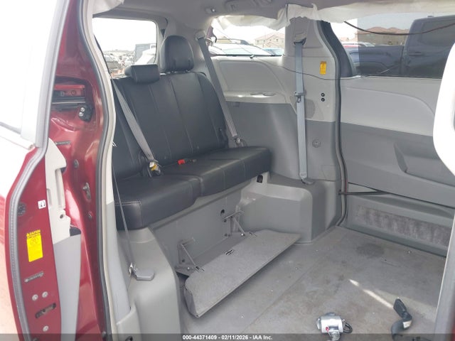 Toyota Sienna Se 8 Passenger 2014 5TDXK3DCXES508740 Image 8