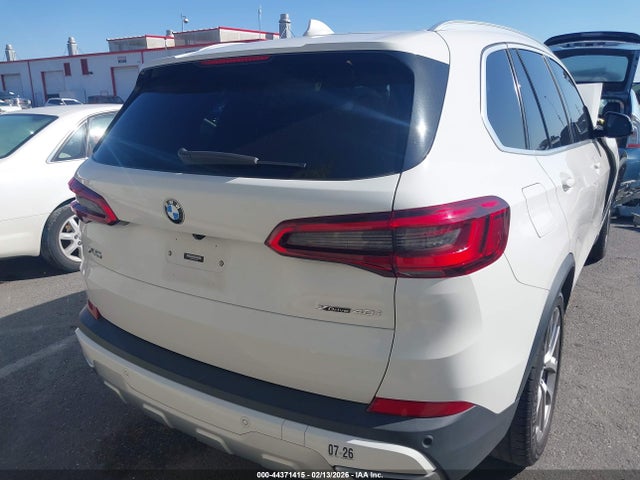 5UXCR6C54KLL39129 BMW X5 Xdrive40i
