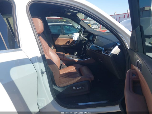 5UXCR6C54KLL39129 BMW X5 Xdrive40i