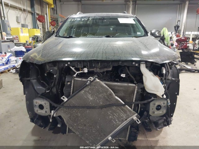 1GKKNSLS5JZ236230 GMC Acadia Sle-2