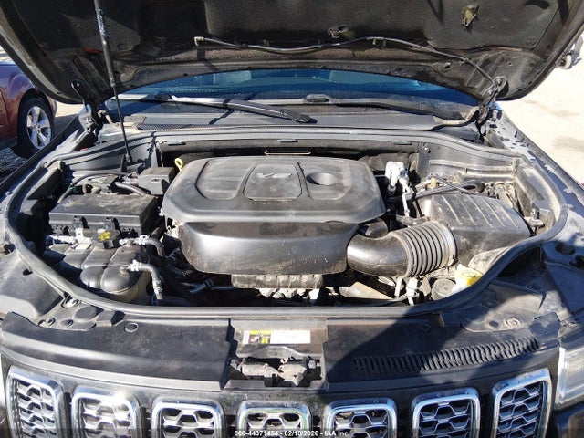 1C4RJFCG4HC815604 Jeep Grand Cherokee Overland 4x4