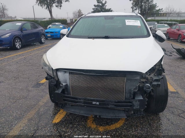 5XYPG4A51HG283462 KIA Sorento 3.3l Lx