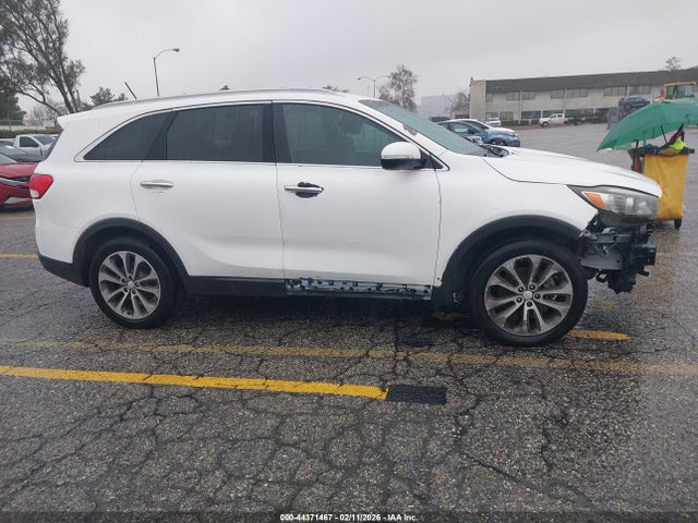 5XYPG4A51HG283462 KIA Sorento 3.3l Lx