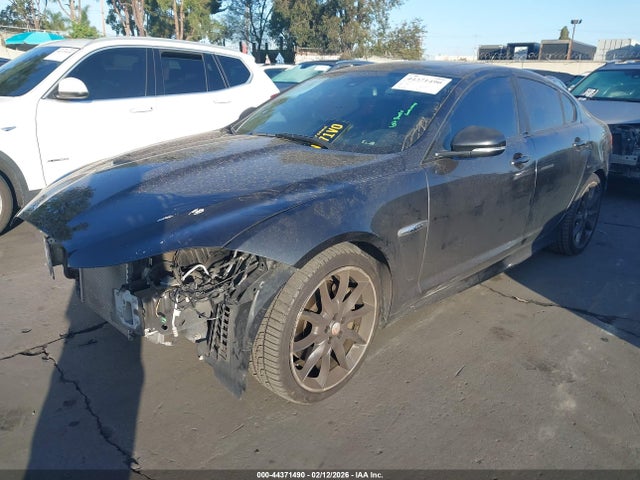2015 JAGUAR XF SAJWA0F78F8U75886 Photo 1