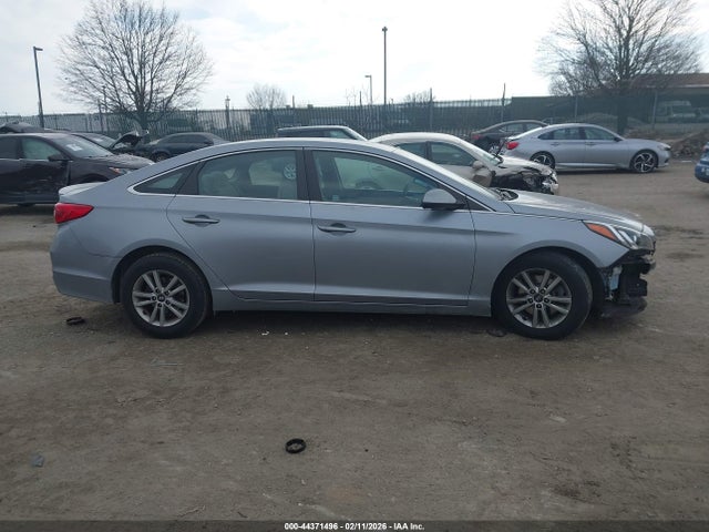 Hyundai Sonata 2017 5NPE24AF0HH520482 Image 13