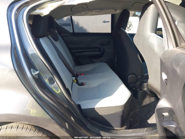 JTDKDTB37F1095035 Toyota Prius C One