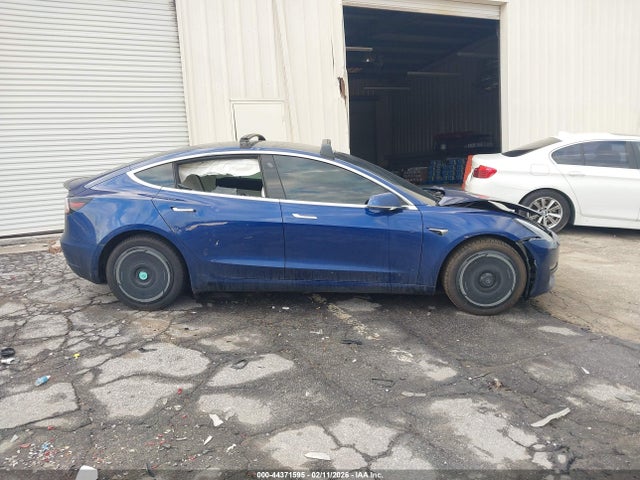 Продажа на аукционе авто 2020 Tesla Model 3 Standard Range Plus Rear-wheel Drive/standard Range Rear-wheel Drive, vin: 5YJ3E1EA9LF662431, номер лота: 44371595