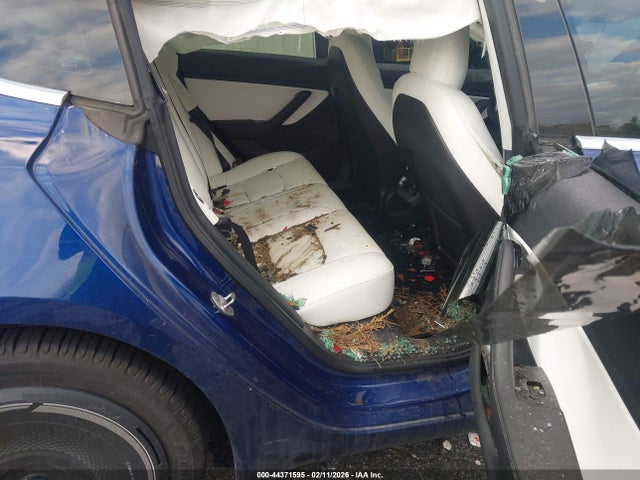 Продажа на аукционе авто 2020 Tesla Model 3 Standard Range Plus Rear-wheel Drive/standard Range Rear-wheel Drive, vin: 5YJ3E1EA9LF662431, номер лота: 44371595