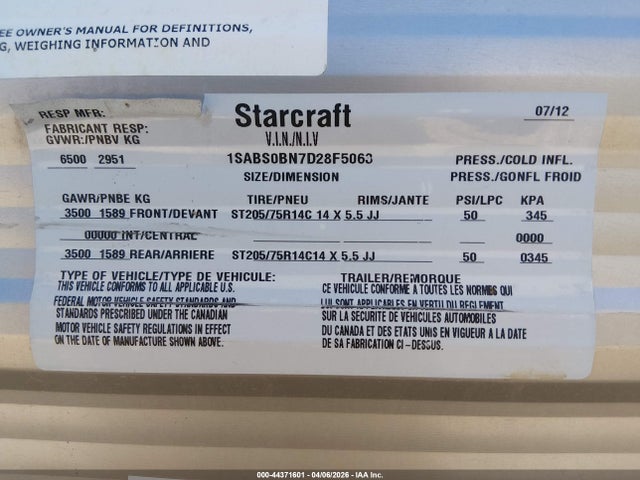 44371601 :رقم المزاد ، 1SABS0BN7D28F5063 vin ، 2013 Starcraft 26ft مزاد بيع
