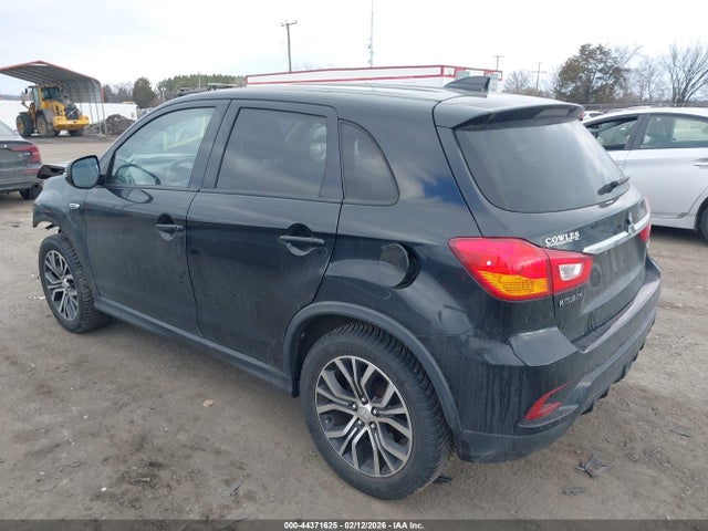 2018 MITSUBISHI OUTLANDER SPORT JA4AR3AU2JZ034347 Photo 2