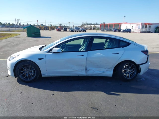 44371658 :رقم المزاد ، 5YJ3E1EA8PF437617 vin ، 2023 Tesla Model 3 Rear-wheel Drive مزاد بيع